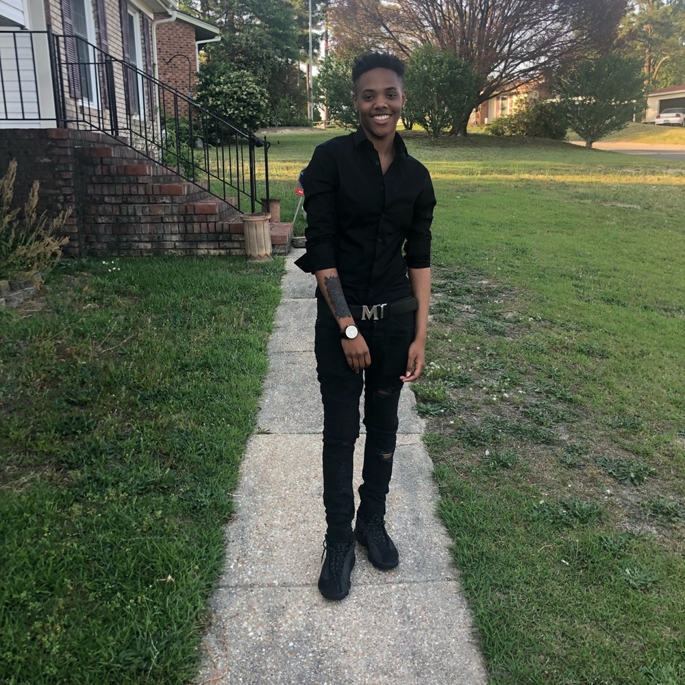 Meet your Posher, Destiny